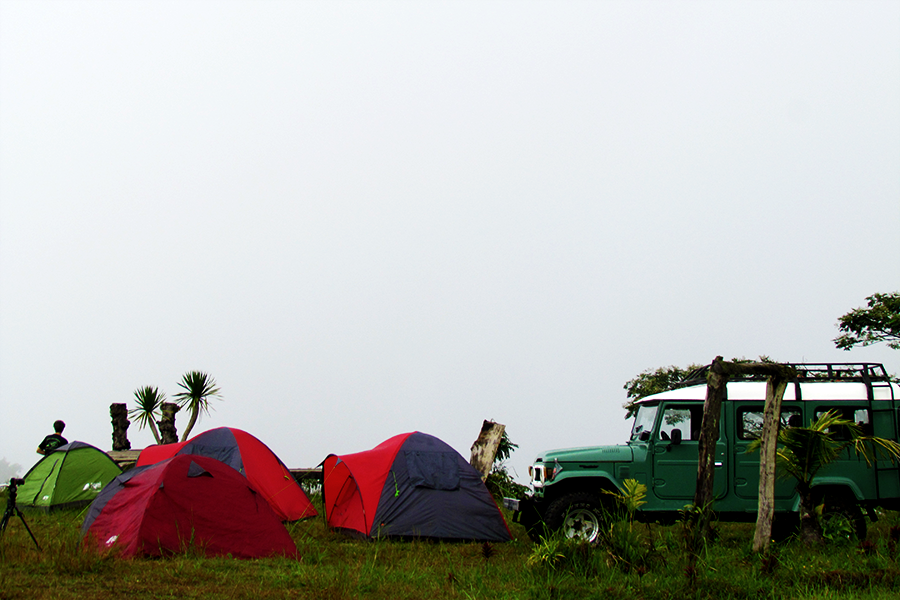 Overland Sibetan hill